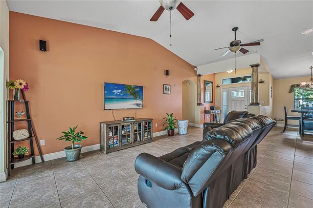 37 NARANJA ROAD, Debary, FL 32713