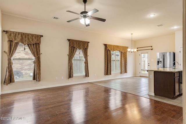 117 Gray Birch Loop, Youngsville, LA 70592