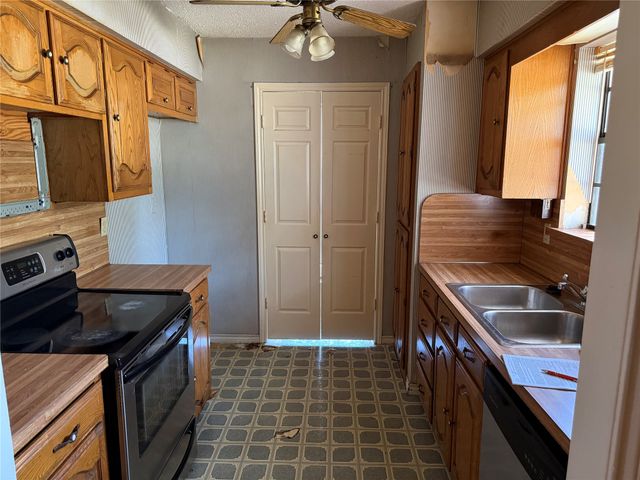 1129 Evergreen Circle, Desoto, TX 75115