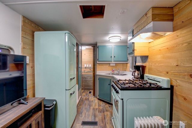 78 Goldrush Road, Deming, WA 98244