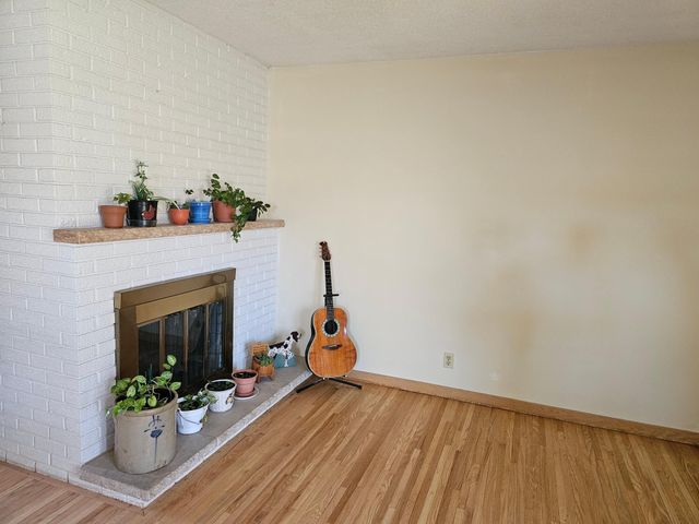 605 Park Valley Drive W, Hopkins, MN 55343