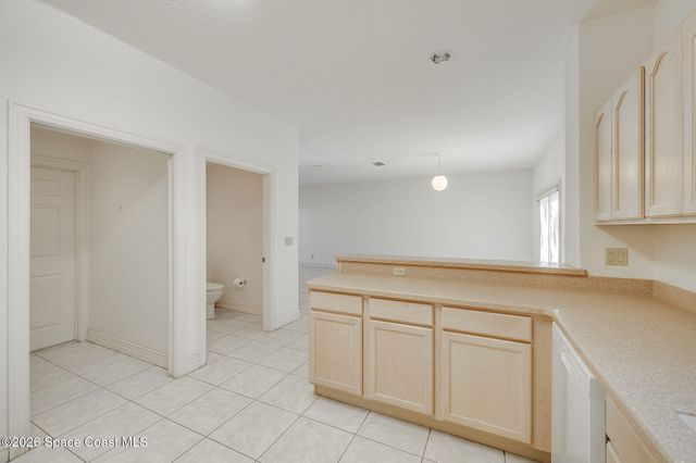 624 Cedar Side Circle NE, Palm Bay, FL 32905