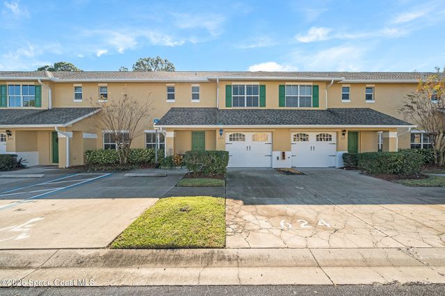 624 Cedar Side Circle NE, Palm Bay, FL 32905