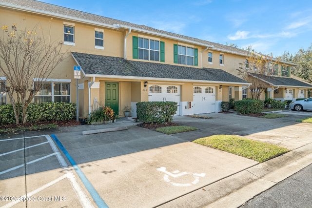 624 Cedar Side Circle NE, Palm Bay, FL 32905