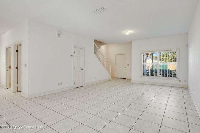 624 Cedar Side Circle NE, Palm Bay, FL 32905