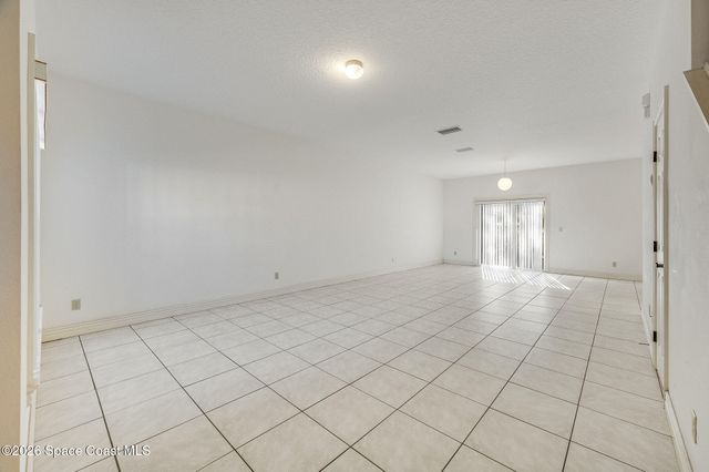 624 Cedar Side Circle NE, Palm Bay, FL 32905