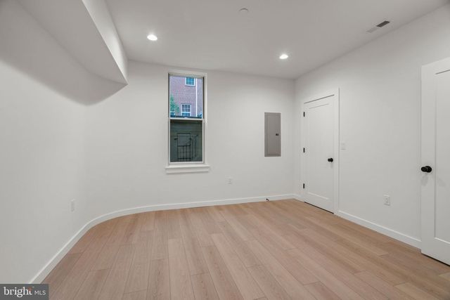 966 N 6TH ST, Philadelphia, PA 19123