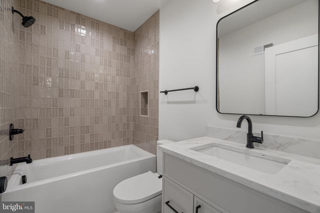 966 N 6TH ST, Philadelphia, PA 19123