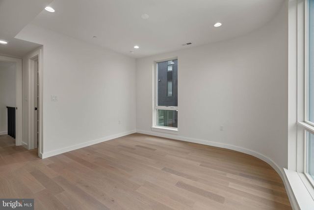 966 N 6TH ST, Philadelphia, PA 19123