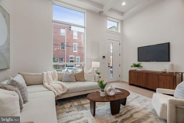 966 N 6TH ST, Philadelphia, PA 19123