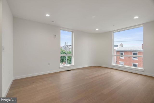 966 N 6TH ST, Philadelphia, PA 19123