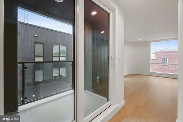 966 N 6TH ST, Philadelphia, PA 19123