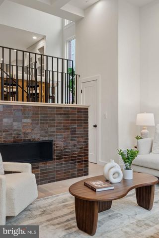 966 N 6TH ST, Philadelphia, PA 19123