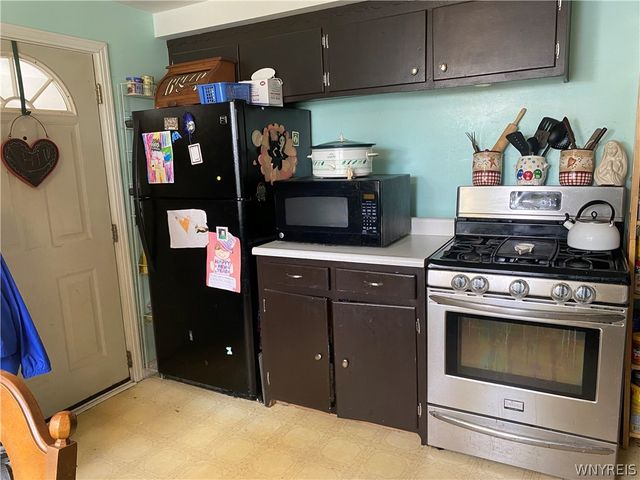 56 Gordon Avenue, West Seneca, NY 14224