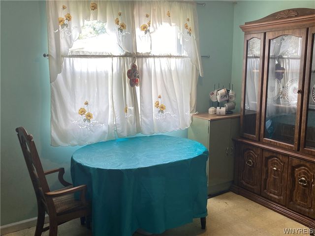 56 Gordon Avenue, West Seneca, NY 14224