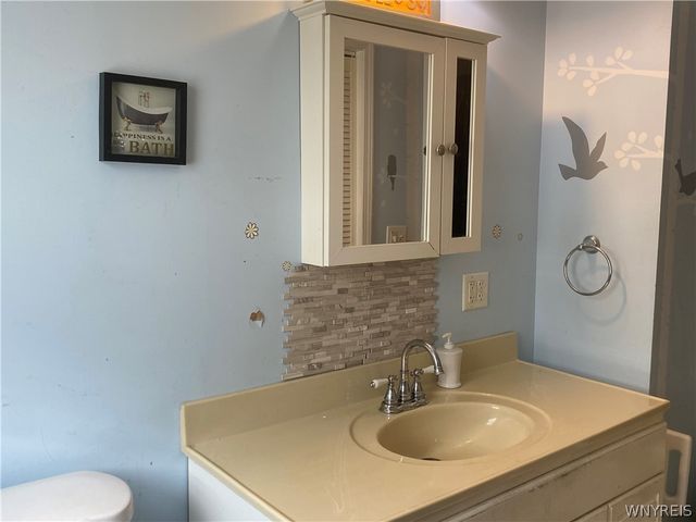 56 Gordon Avenue, West Seneca, NY 14224