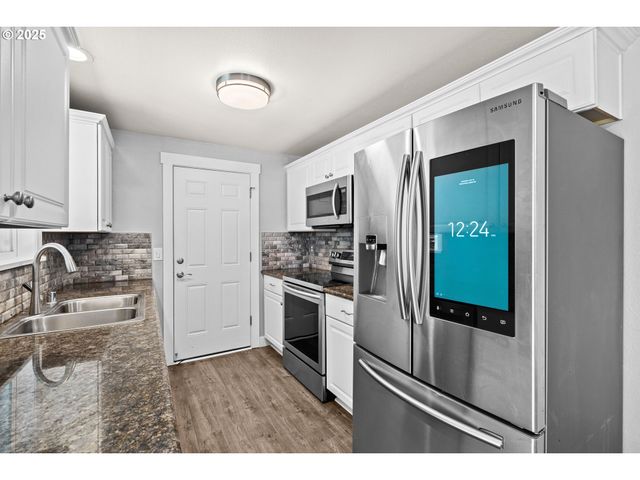 1401 Nw 102ND St, Vancouver, WA 98685