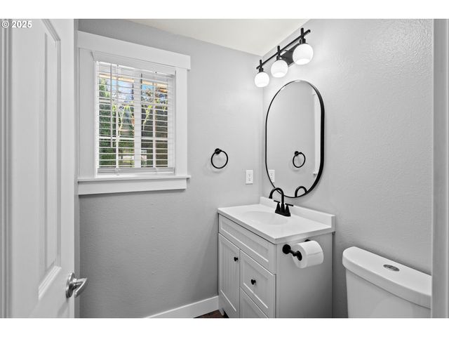 1401 Nw 102ND St, Vancouver, WA 98685