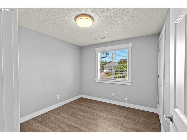 1401 Nw 102ND St, Vancouver, WA 98685