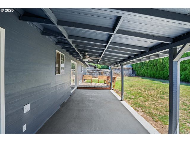 1401 Nw 102ND St, Vancouver, WA 98685