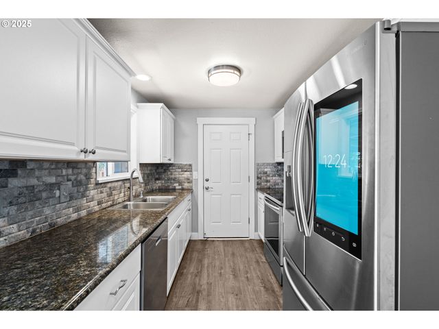 1401 Nw 102ND St, Vancouver, WA 98685
