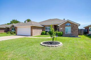648 Ridgehill Drive, Burleson, TX 76028