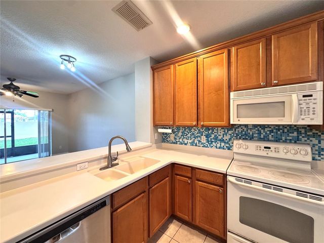 3411 WILSHIRE WAY ROAD 24, Orlando, FL 32829