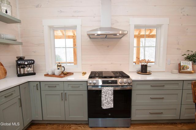 360-372 Beattie Hollow Road, Salem, NY 12865