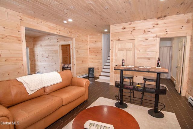 360-372 Beattie Hollow Road, Salem, NY 12865