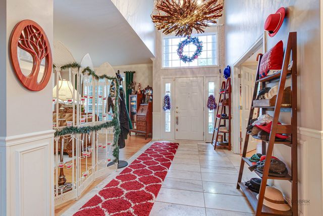 7449 Brentwood Lane, Gurnee, IL 60031