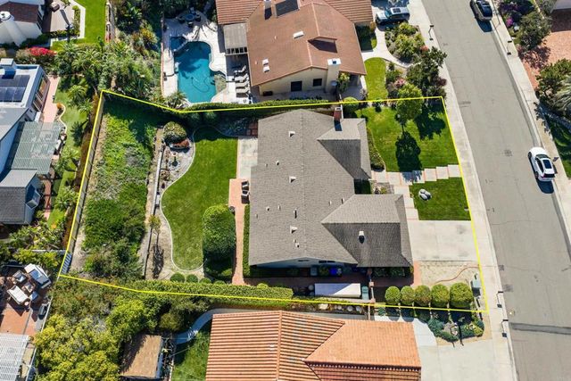 2021 Bruceala Court, Cardiff By The Sea, CA 92007