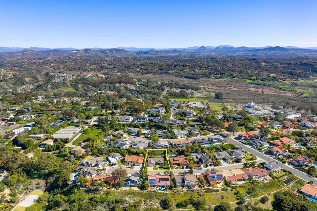 2021 Bruceala Court, Cardiff By The Sea, CA 92007