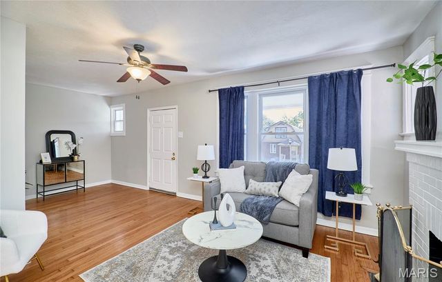 6525 Bartmer, University City, MO 63130