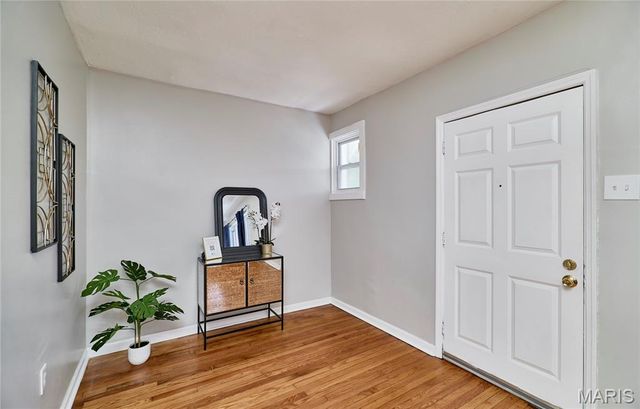 6525 Bartmer, University City, MO 63130