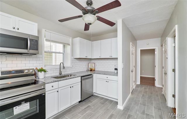 6525 Bartmer, University City, MO 63130