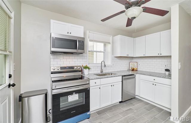 6525 Bartmer, University City, MO 63130