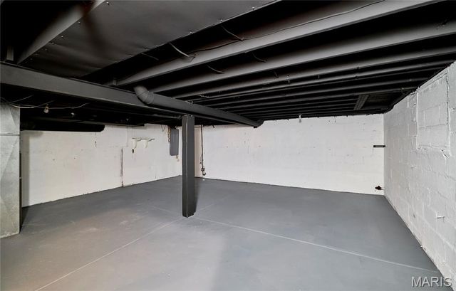 6525 Bartmer, University City, MO 63130