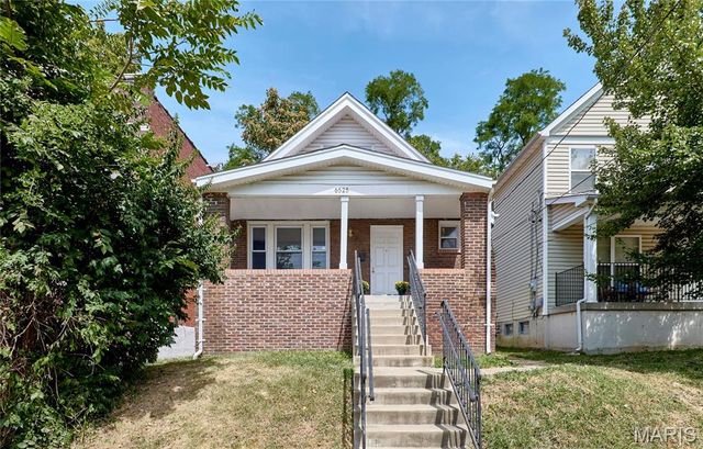 6525 Bartmer, University City, MO 63130