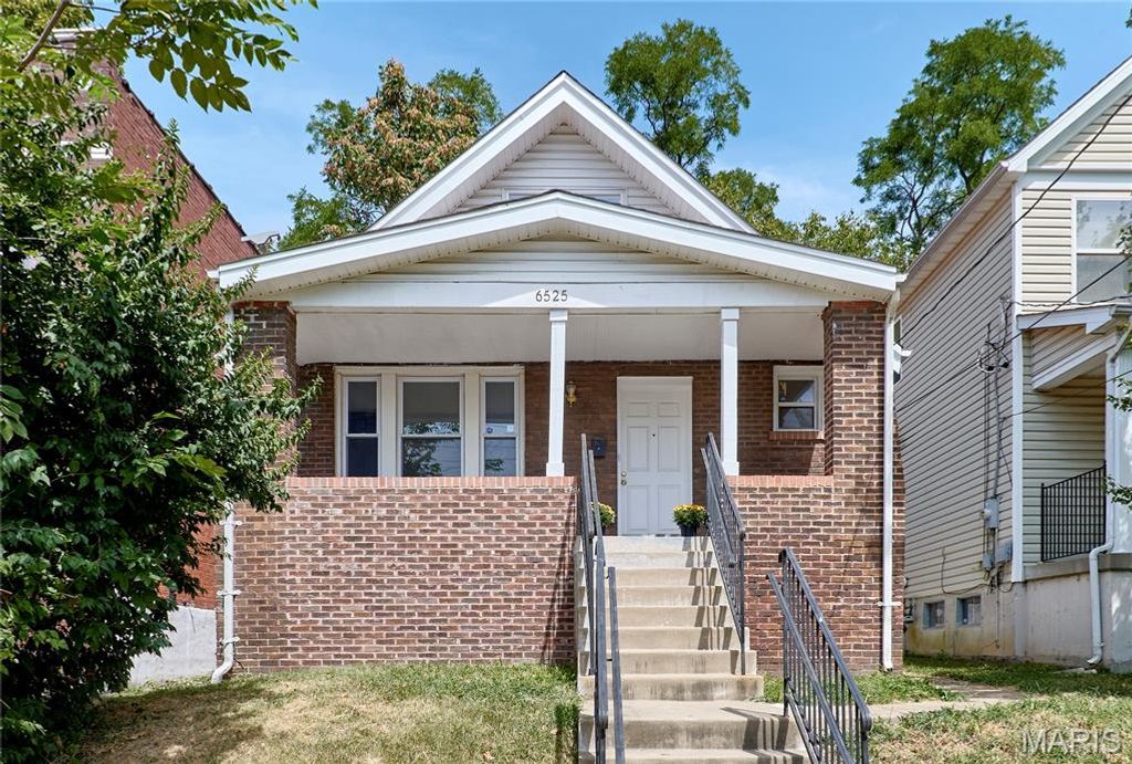 6525 Bartmer, University City, MO 63130