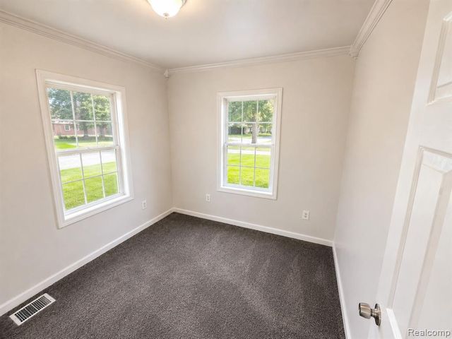 7509 Mettetal Street, Detroit, MI 48228