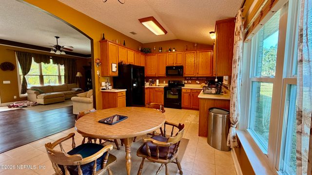 6535 WOODLAWN Road, Macclenny, FL 32063