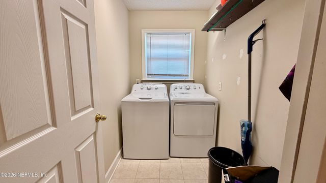 6535 WOODLAWN Road, Macclenny, FL 32063