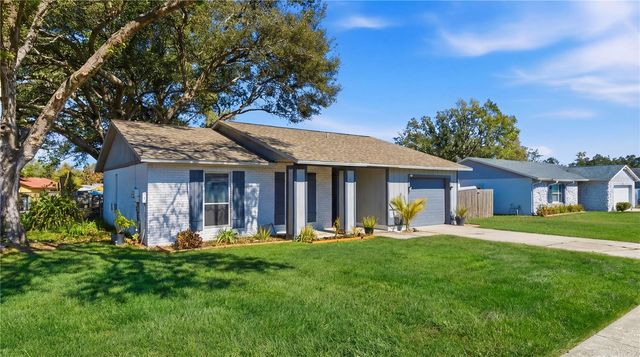 404 KING LOUIS COURT, Seffner, FL 33584