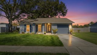 404 KING LOUIS COURT, Seffner, FL 33584