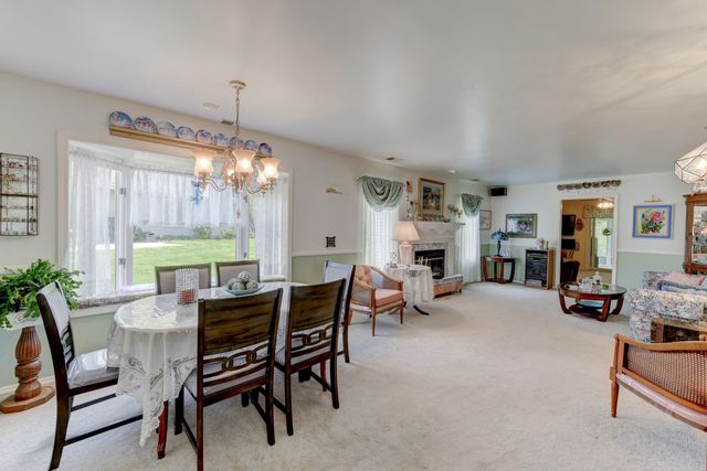 2242 Deerpath Drive W, Schererville, IN 46375