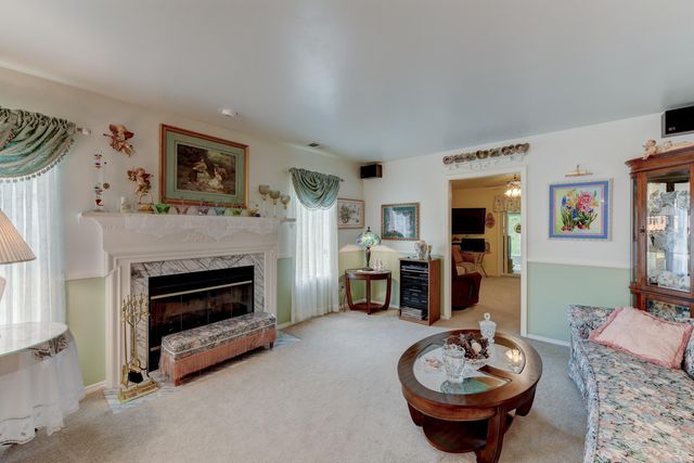 2242 Deerpath Drive W, Schererville, IN 46375