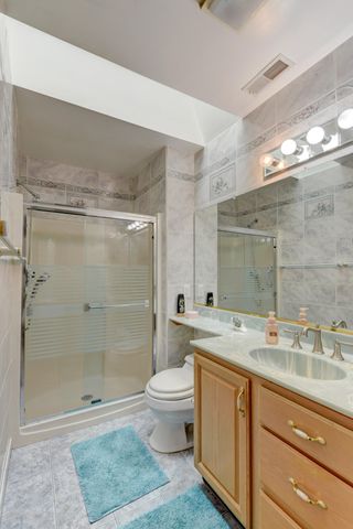 2242 Deerpath Drive W, Schererville, IN 46375