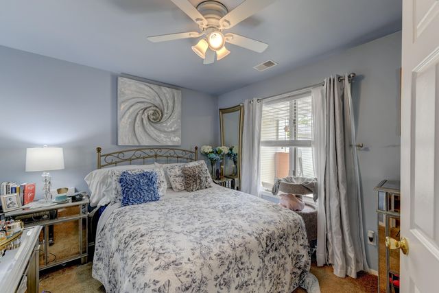 2242 Deerpath Drive W, Schererville, IN 46375