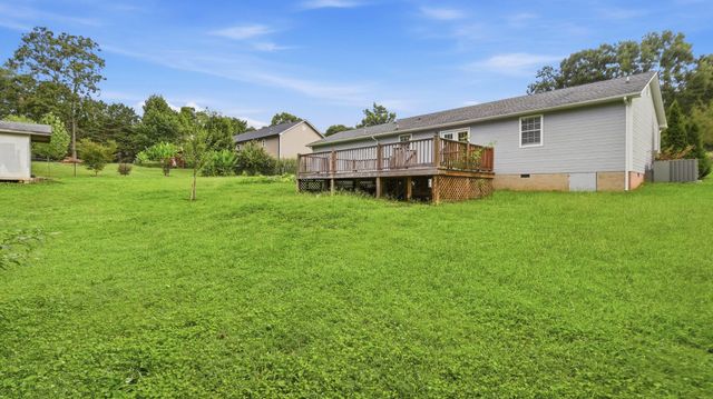 438 Fallen Leaf Drive, Soddy Daisy, TN 37379