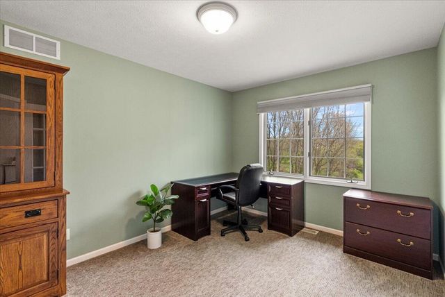 2107 Blue Bell Way, Grand Rapids, MI 49504